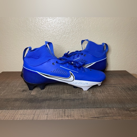 Nike Vapor Edge Pro 2 “Game Royal Blue”
- Size: 10.5 Men. - Picture 5 of 8